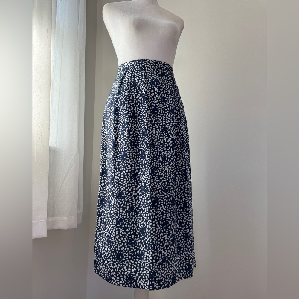 Vintage ‘90s Argenti Boutique Navy Blue & White Floral Print Midi Skirt